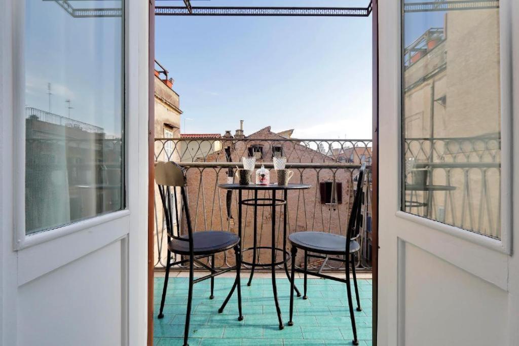 Boutique Suites Della Croce Rom Exterior foto