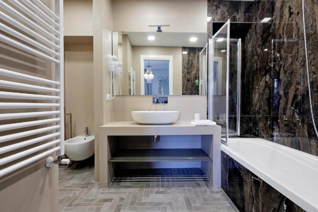 Boutique Suites Della Croce Rom Exterior foto