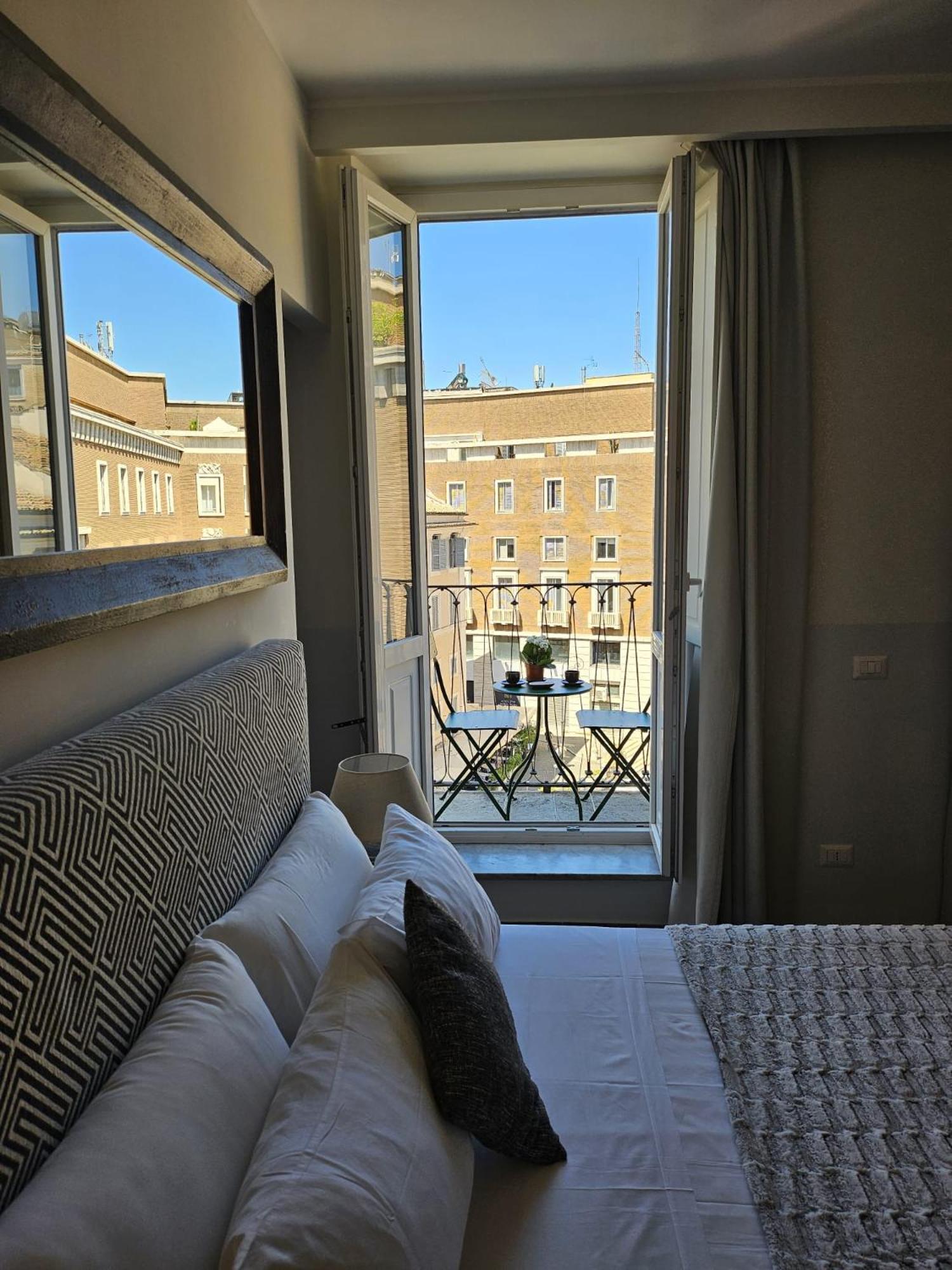 Boutique Suites Della Croce Rom Exterior foto